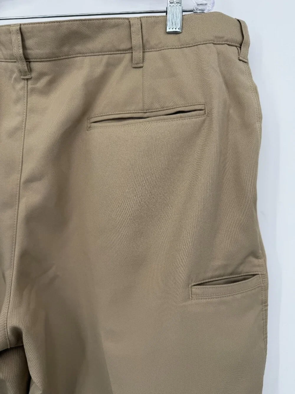 PGA TOUR Men’s Golf Shorts Size 40 Khaki Tan Performance Utility Pocket